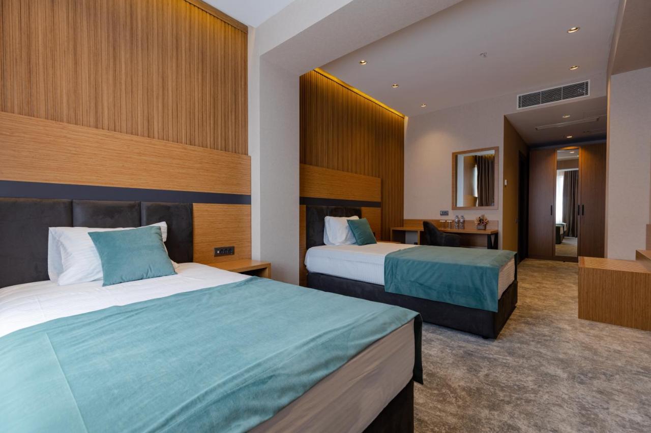 Hotel Monarch Batumi Exterior photo